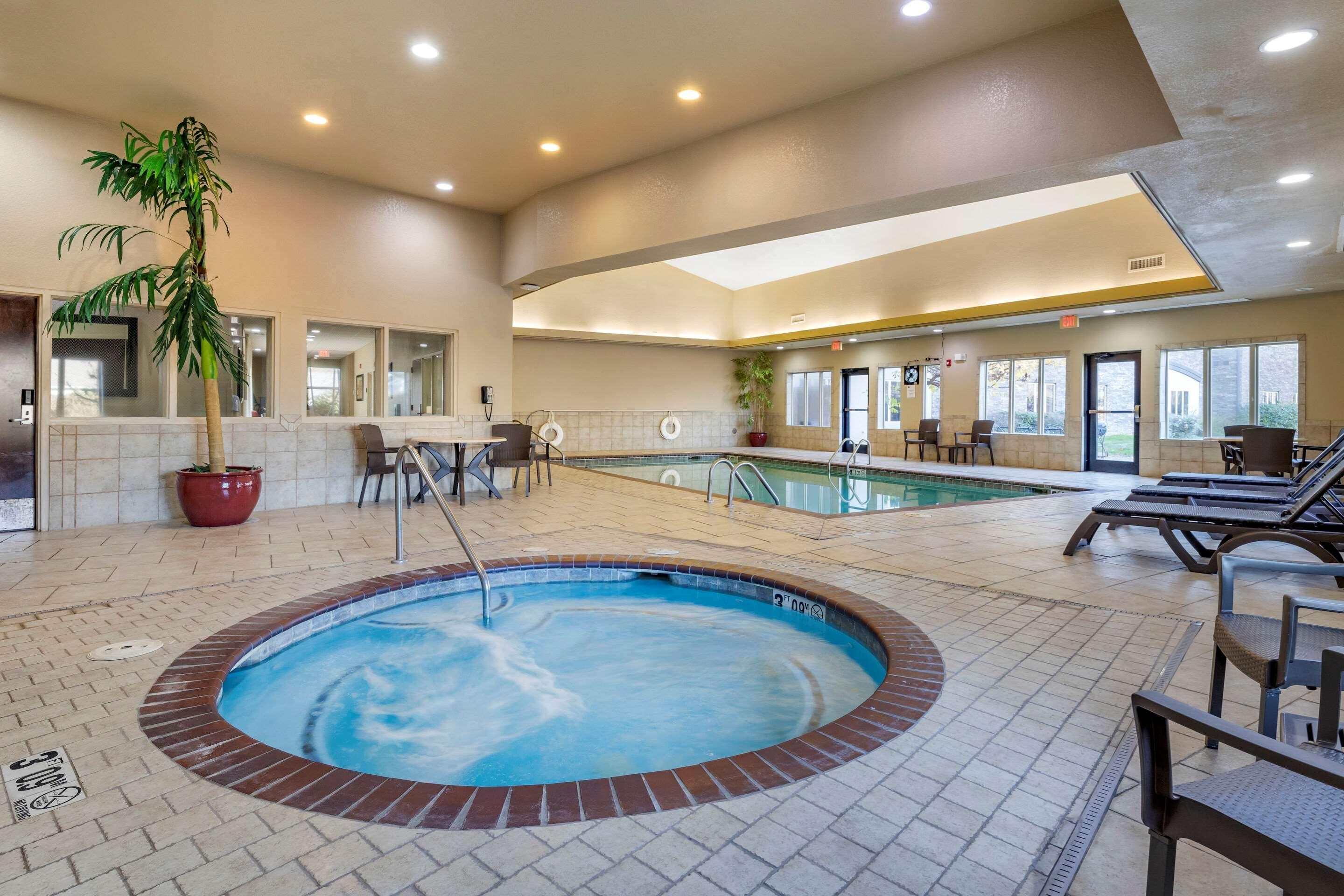 Comfort Inn Bentonville Extérieur photo